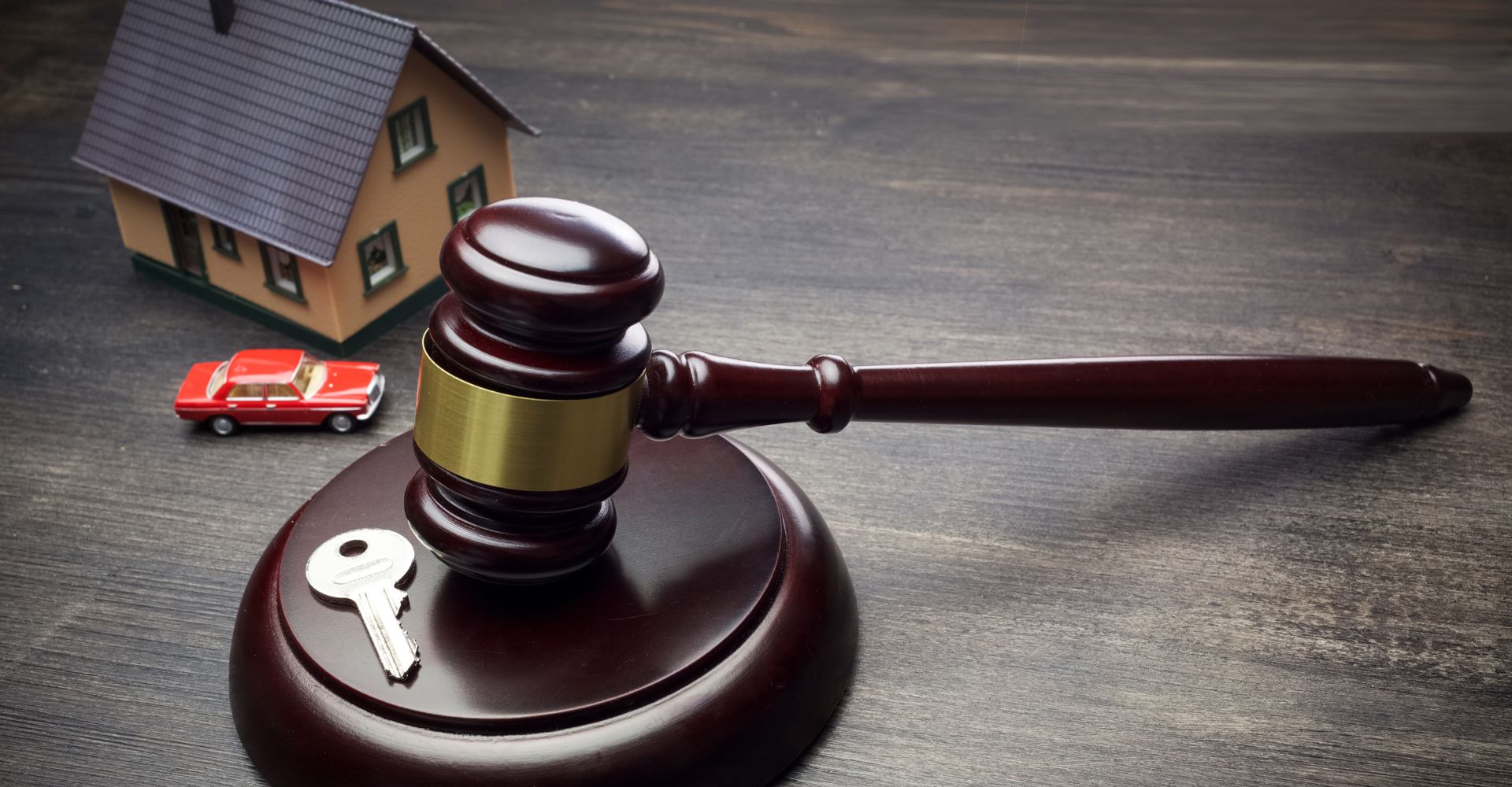 What To Look for When Choosing a Real Estate Law Firm